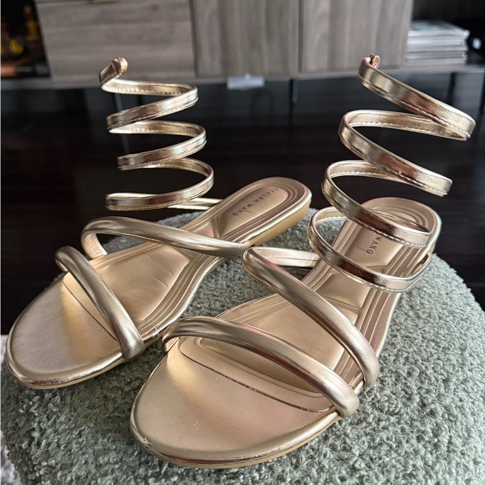 Elegant Gold Spiral Strap Sandals